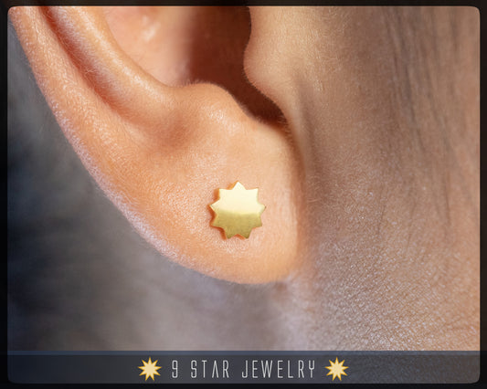 9 Star Baha'i Earring in Solid Yellow Gold