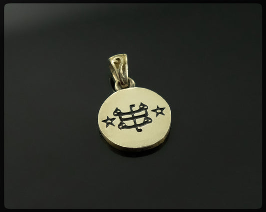 Doppelseitiger Bahai-Anhänger aus Messing mit Ringstein-Symbol und Lebensbaum