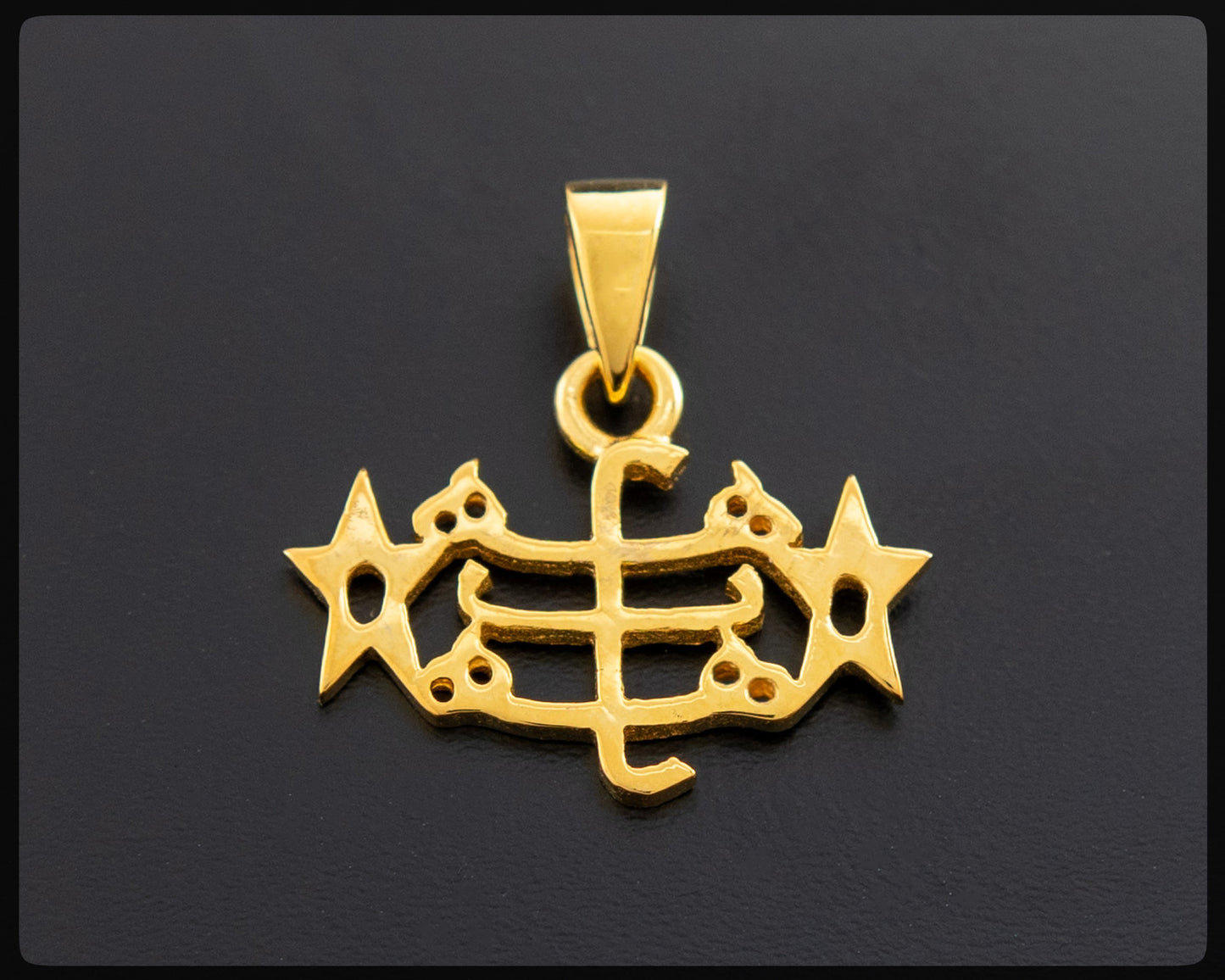 Pendentif symbole anneau en or jaune massif 14 carats