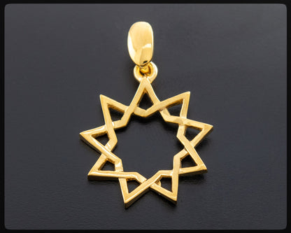Pendentif 9 étoiles en or jaune massif 14 carats