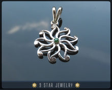 Load image into Gallery viewer, 9 Star Flower Sterling Silver Baha&#39;i Pendant with Genuine High Quality Green Tsavorite. bahai - BPS 24T