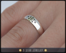 Load image into Gallery viewer, Sterling Silver Baha&#39;i Ringstone Symbol Ring - Sizes 2.5 to 10.5